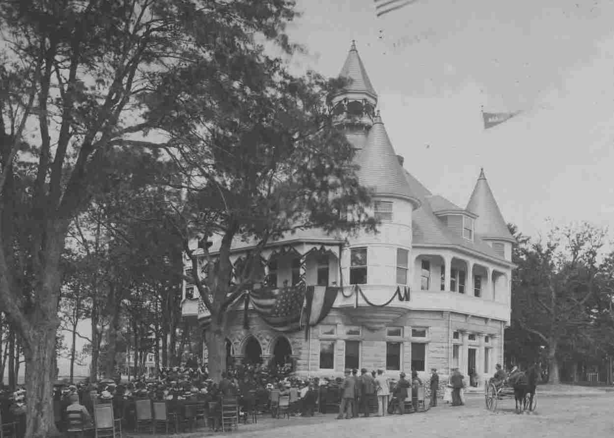 Maine State Building